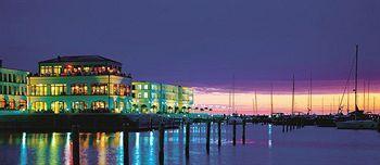 Yachthafenresidenz Hohe Düne Hotel 5*