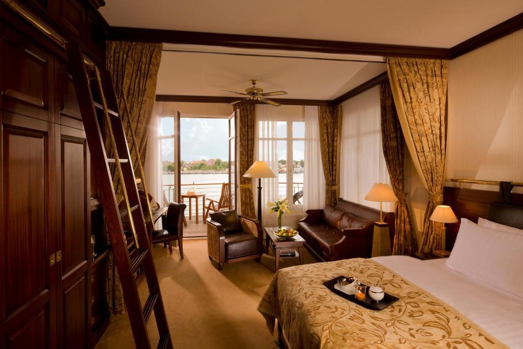Yachthafenresidenz Hohe Düne Hotel