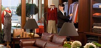 Hotel Yachthafenresidenz Hohe Düne 5*
