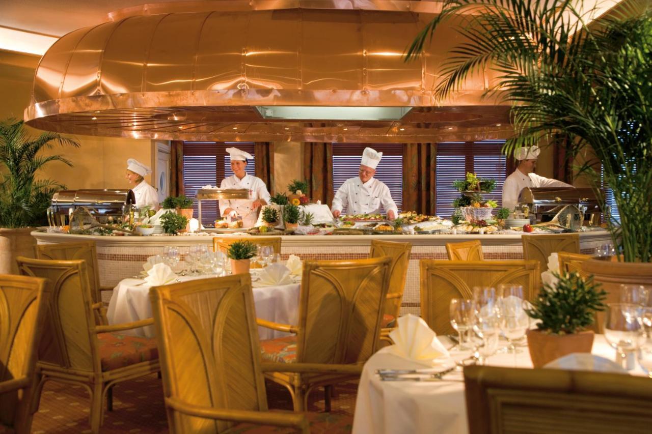 Yachthafenresidenz Hohe Düne 5*